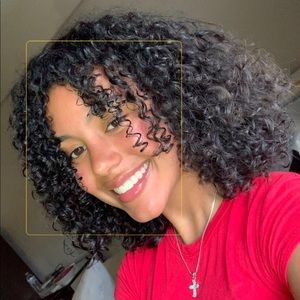 Meet your Posher, Angelica